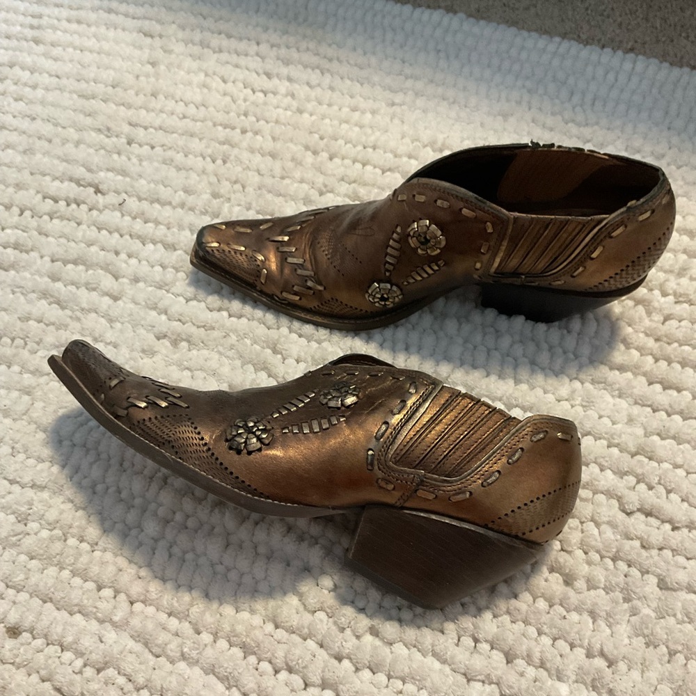 BCGB Booties